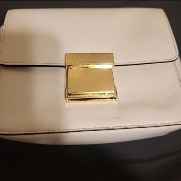 Auth.Michael Kors "Madelyn" White Leather Wristlet Clutch Gold Hardware Ret.$189 - Picture 2 of 11